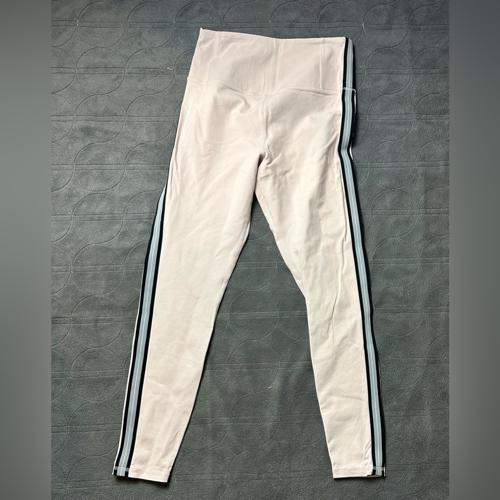 Women’s light pink Glyder leggings M